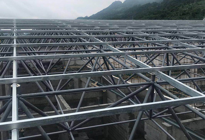 赤水仁怀冠英学校艺体楼网架